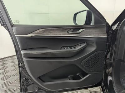 2026 Jeep Grand Cherokee — photo 22 view