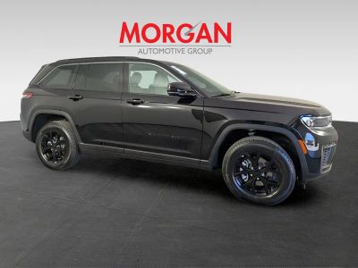 2026 Jeep Grand Cherokee — interior view