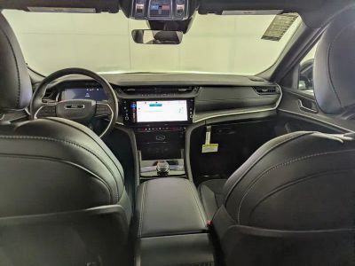 2026 Jeep Grand Cherokee — photo 27 view