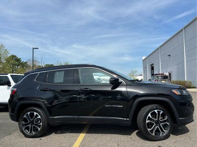 2022 Jeep Compass — interior view