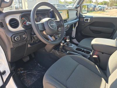 2026 Jeep Wrangler — photo 13 view