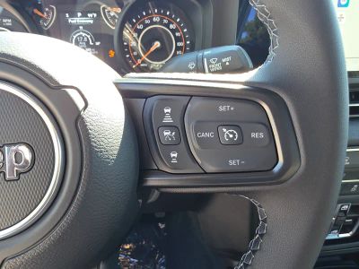 2026 Jeep Wrangler — photo 18 view