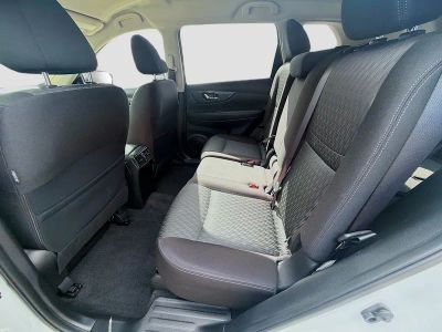 2020 Nissan Rogue — photo 23 view