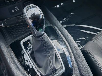 2020 Nissan Rogue — photo 15 view