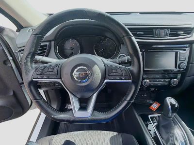 2020 Nissan Rogue — photo 10 view
