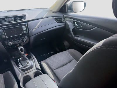 2020 Nissan Rogue — photo 21 view