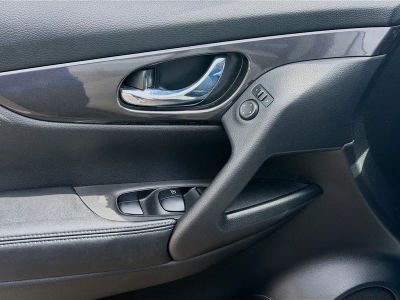 2020 Nissan Rogue — photo 16 view