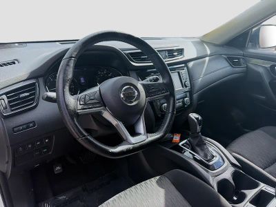 2020 Nissan Rogue — photo 9 view