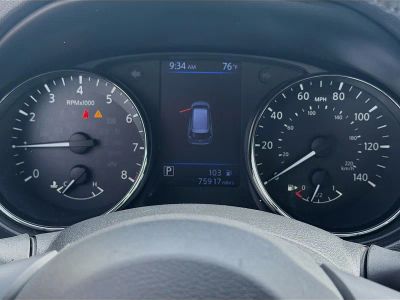 2020 Nissan Rogue — photo 11 view