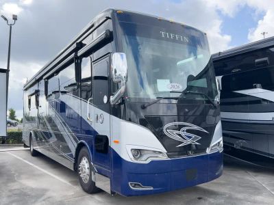 2026 Tiffin ALLEGRO BUS — front three-quarter view