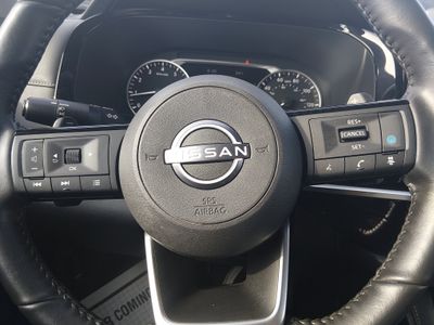 2025 Nissan Pathfinder — photo 12 view