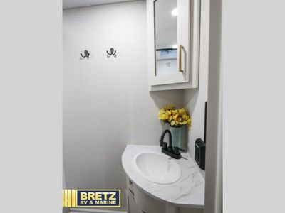 2026 Grand Design Transcend One - Photo 18