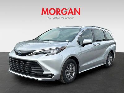 2025 Toyota Sienna — photo 7 view