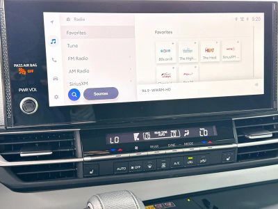 2025 Toyota Sienna — photo 31 view
