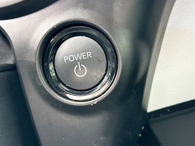 2025 Toyota Sienna — photo 36 view