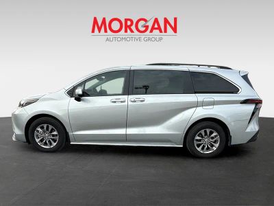 2025 Toyota Sienna — engine compartment view