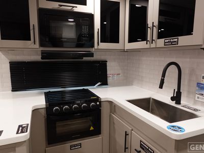 2026 Alliance RV Delta — photo 7 view