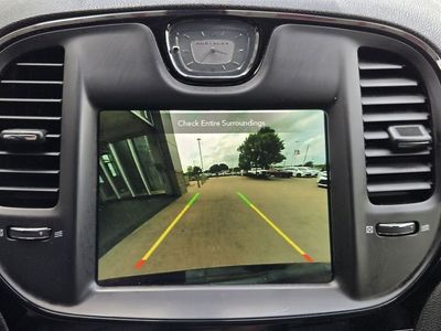 2021 Chrysler 300 - Photo 21