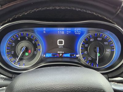 2021 Chrysler 300 - Photo 10