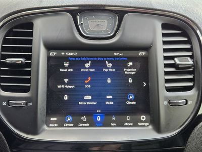 2021 Chrysler 300 - Photo 11
