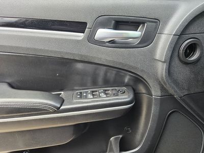 2021 Chrysler 300 - Photo 15