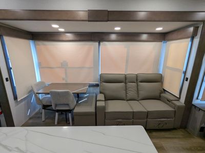 2026 Alliance RV Paradigm — photo 7 view