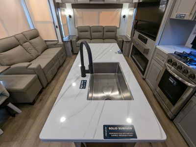 2026 Alliance RV Paradigm — photo 16 view