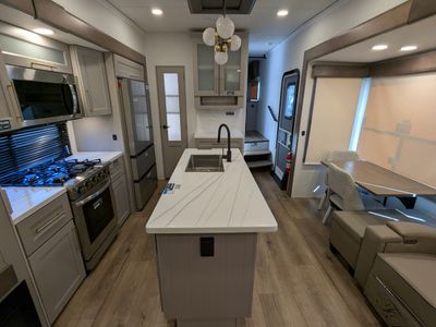 2026 Alliance RV Paradigm — photo 10 view