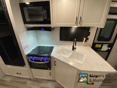 2025 Jayco Jay Flight - Photo 10