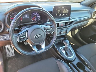2021 Kia Forte - Photo 2