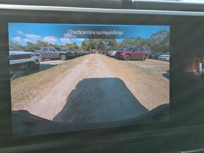 2026 Jeep Gladiator — photo 17 view