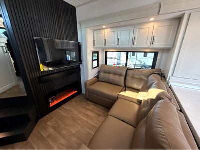 2026 Grand Solitude - Photo 13