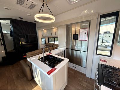 2026 Grand Solitude - Photo 11