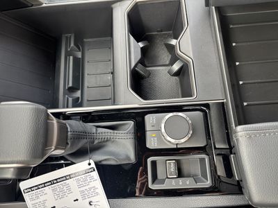 2026 Toyota Tundra 4WD — photo 10 view