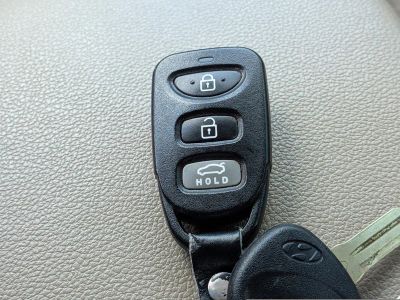 2020 Hyundai Elantra — photo 30 view