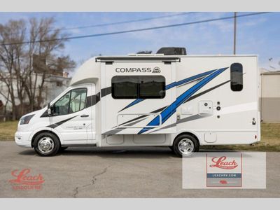 2024 Compass 23TE — engine compartment view