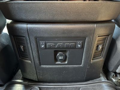 2016 RAM 1500 - Photo 26
