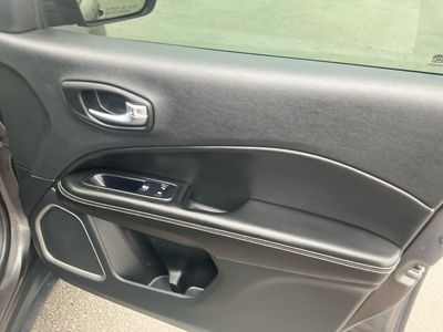 2021 Jeep Compass — photo 21 view
