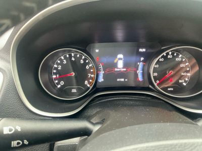 2021 Jeep Compass — photo 10 view