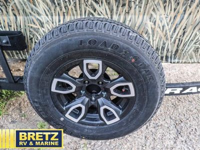 2026 TRACKER Grizzly - Photo 14