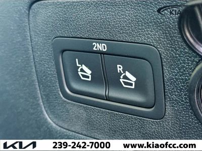2026 Kia Sorento — photo 12 view