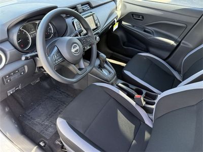 2025 Nissan Versa - Photo 4
