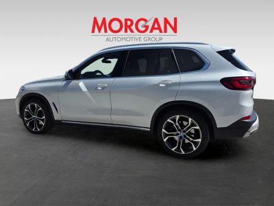2023 BMW X5 — detail view