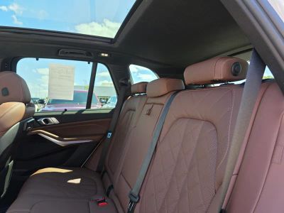 2023 BMW X5 — photo 17 view
