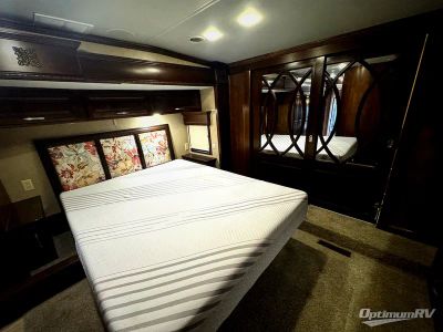2016 DRV Mobile Suites — photo 20 view