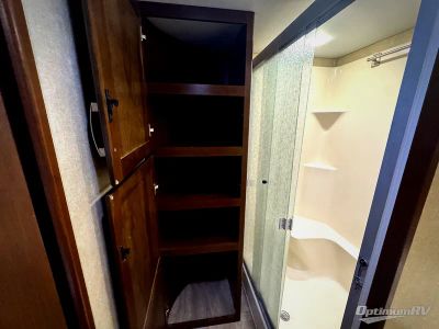 2016 DRV Mobile Suites — photo 17 view