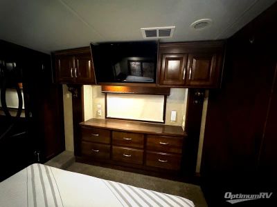 2016 DRV Mobile Suites — photo 21 view