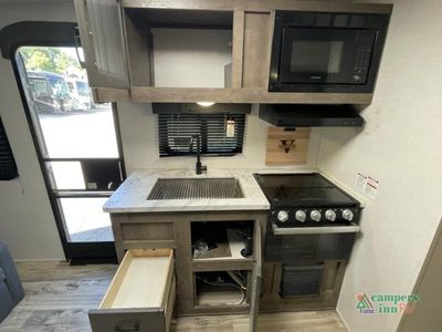 2023 Venture RV Venture - Photo 20