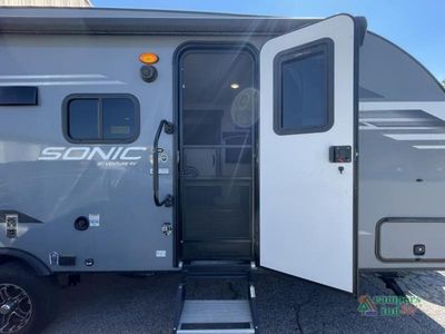 2023 Venture RV Venture - Photo 10