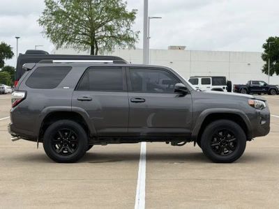 2023 Toyota 4Runner - Photo 3